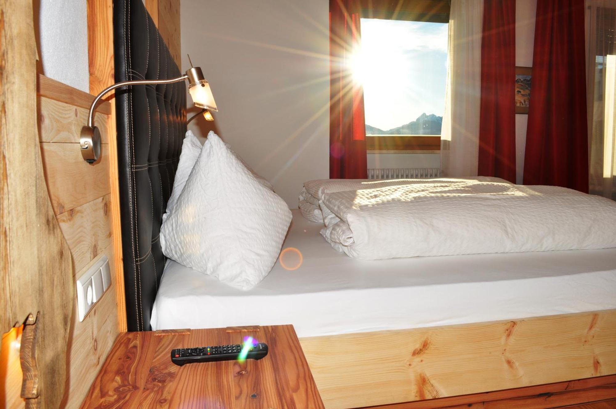 Hotel Kristall Maranza Quarto foto